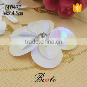 The Rhinestone Center White Sequin Applique for the Lady's Dress thumbnail-2