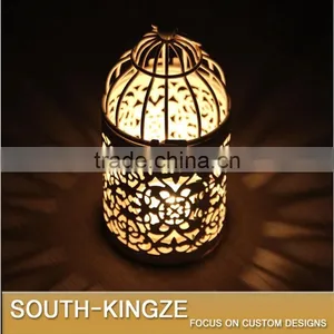 White Color Through-Engraving Iron Metal Candlestick thumbnail-2