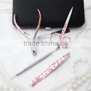 5 Pieces Beauty Manicure Instruments / Girls Travel Beauty Kit thumbnail-2