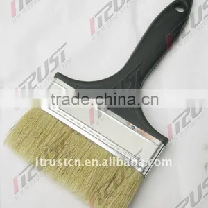 Paint Brush With Plastic Handle thumbnail-1