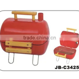 Breadbox Bbq Grill With Wood Handle for Easy Carry thumbnail-1