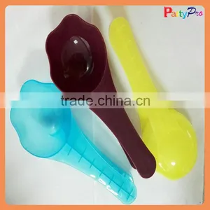 2015 Wholesale China Factory Made Plastic Lovely Colorful Pet Feeder Measuring Spoon thumbnail-3