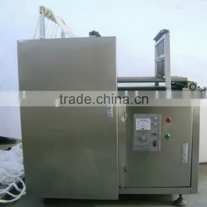 Cotton Ball Machine thumbnail-1