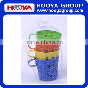 Wholesale Cheap Unbreakable Plastic Cup With Handle Promotional Plastic Cups thumbnail-1