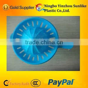 Plastic Fruit Juicer/squeezer thumbnail-1