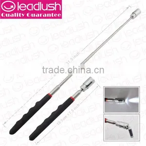 Magnetic Pick Up Telescopic LED Flashlight thumbnail-1