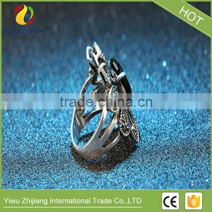 Punk Rock Hollow Out Jewelry Mens Ring Vintage Jewelry Finger Rings Luxury Black Resin Stones Retro Ring thumbnail-5