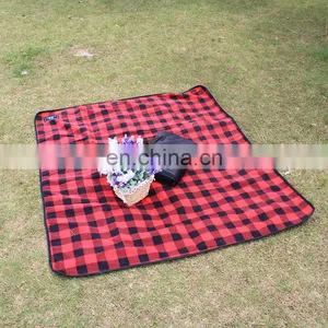 Portable Checked Design Waterproof Fleece Blanket thumbnail-3