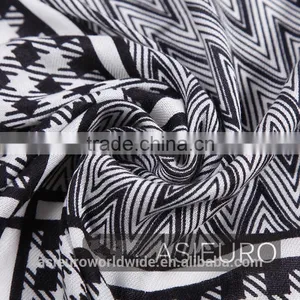 Big Sqaure Scarf With Placement Print, Unisex Fashion, BSCI and Sedex thumbnail-3
