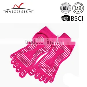 Wholesale High Quality Anti Slip Yoga Socks Customize Design Yoga Socks thumbnail-3