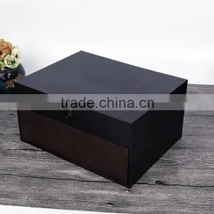 Europe and the United States Sell Like Hot Cakes Wholesale Custom Wooden Box, Wine Champagne Black Gift Box thumbnail-4