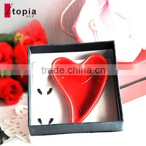 Red Heart-shaped Ceramic Cupcake Cup thumbnail-1