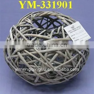 Inexpensive Willow Candle Holders thumbnail-1