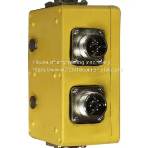 XCMG RP600 Balance Beam Connection Box thumbnail-1