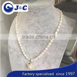 A Grade White Freshwater Pearl Necklace thumbnail-1