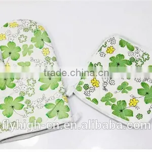 Fashion Embroidered Cotton Oven Glove/oven Mitt thumbnail-3