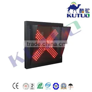 300mm Red Cross Traffic Light for Driveway thumbnail-1