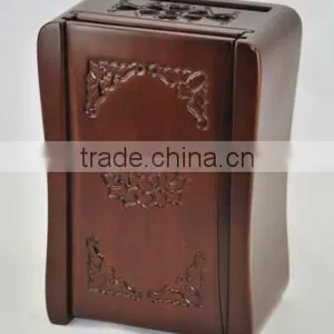 Wood Urn thumbnail-1