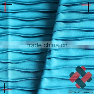 Polyester Shiny Satin Fabric Crushed Laminated With Nonwoven thumbnail-1