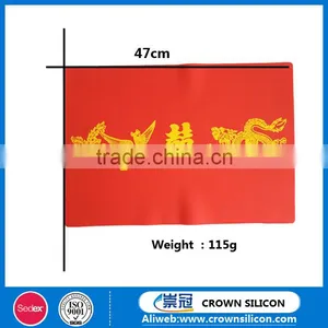 Chinese Style Dragon and Phoenix Heat Resistant Silicone Kitchen Table Mat thumbnail-3