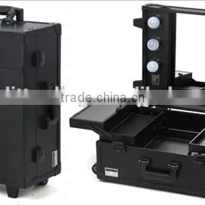 Rolling Cosmetic Case With Lights thumbnail-1