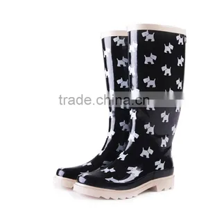 Rubber Foldable Rain Boot thumbnail-1