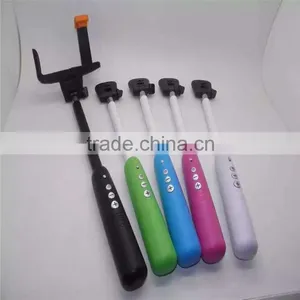 Newest 2016 Retracble Wireless Selfie Stick China Wholesale Hot Sale Selfie Stick With Bluetooth thumbnail-5