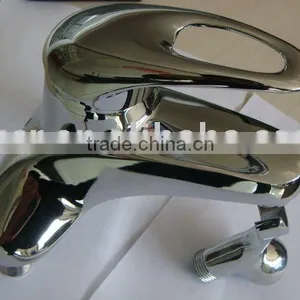 Ceramic Valve Water Saving Single Level Brass Wash Basin Faucet thumbnail-1