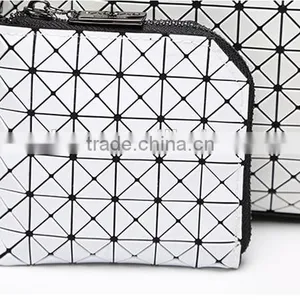 Set of Check Tote Bags With Plastic Check Design, White and Black Handbags thumbnail-3