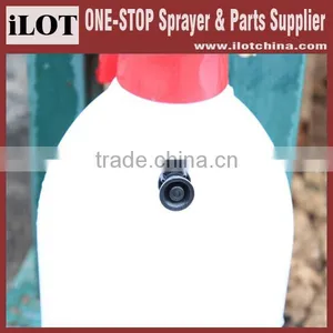ILot 2L Garden Manual Watering Safety Valve Pressure Sprayer With Pressure Gauge thumbnail-4
