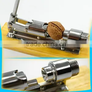 Factory Wholesale Handy Quick Metal Walnut Nut Cracker thumbnail-2