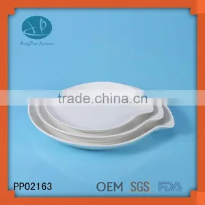 White Ceramic Dinner Plate thumbnail-1
