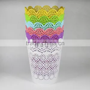 Plastic Round Hollow Out Garbage Bin thumbnail-6