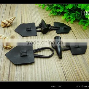 Eco-friendly Leather Toggle Button for Clothing thumbnail-1