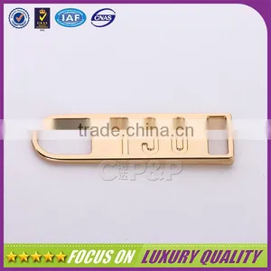 The Nice Gold Plating Customized Zipper Puller Backpack thumbnail-1