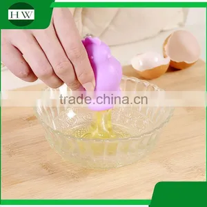 Eco Silicone Cartoon Chicken Egg Yolk White Suction Separator thumbnail-2