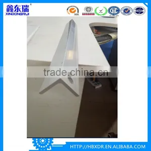 6000 Series Anodized Triangle Aluminium Extrusion Profiles Aluminum Angle for Hot Sale thumbnail-1
