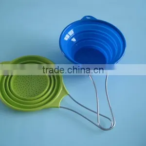 Silicone Collapsible Colander With Stainess Steel Handle thumbnail-3