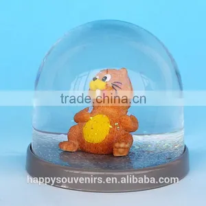 High Quality Funny Squirrel Platice Resin Snow Globes For Wholesale thumbnail-2