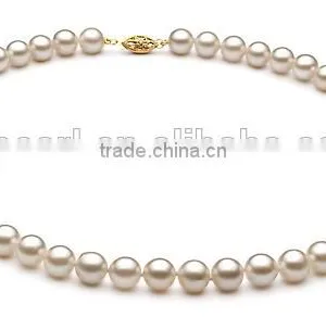 A 7-8mm White Round Chinese Akoya Pearl Necklace thumbnail-1