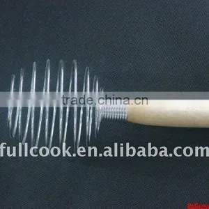New Design Egg Beater W/wooden Handle Stainless Steel Kitchen Whisk Tools Egg Beater thumbnail-1
