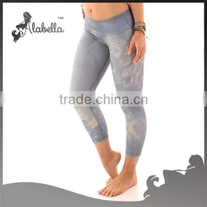 Fitness Capris & Capri Leggings for Women thumbnail-3