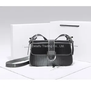 Amazon Hot-selling High-end Niche Design Lady's Underarm Bag thumbnail-3