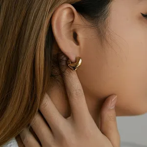 KMJ High Quality 18K Gold Plating With Electrophoretic Coating Tarnish Resistance Jewellery Earrings thumbnail-1