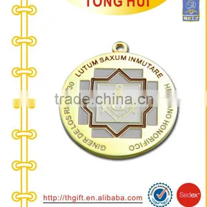 Round Engraved Logo Metal Pendants Medallions Manufacturer thumbnail-1