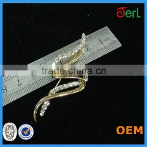 2016 Spring Trend Golden Jewelry Curved Rhinestone Brooch for Garment Decoration thumbnail-5