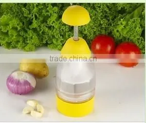 PLASTIC ONION CHOPPER thumbnail-1