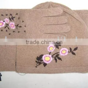 Cashmere/silk Blended Glove,hat & Scarf thumbnail-1
