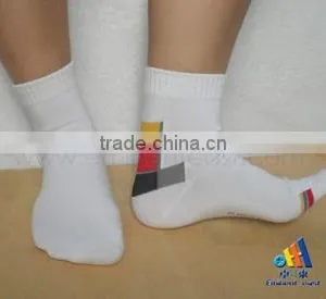 Breathable White Basketball Sock thumbnail-1