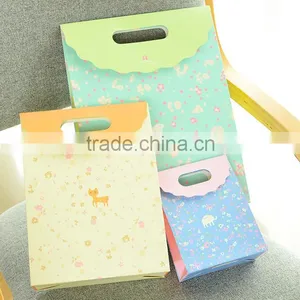 Custom Cute Paper Gift Bag for Small Gift thumbnail-5